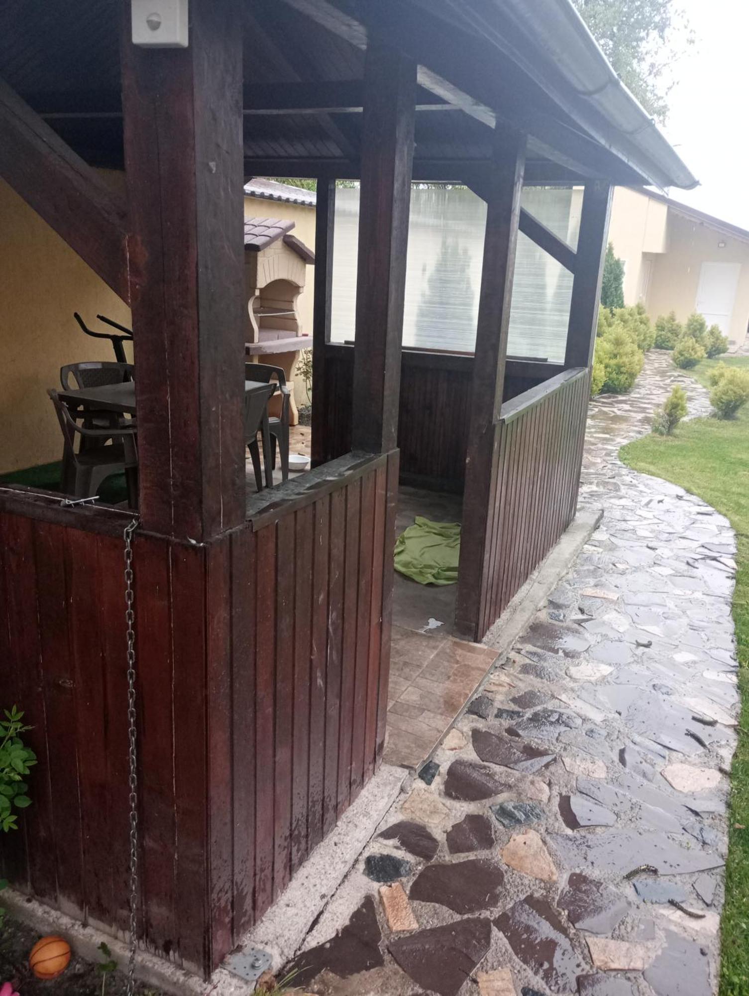 Izabella Guest House Săcele Eksteriør billede