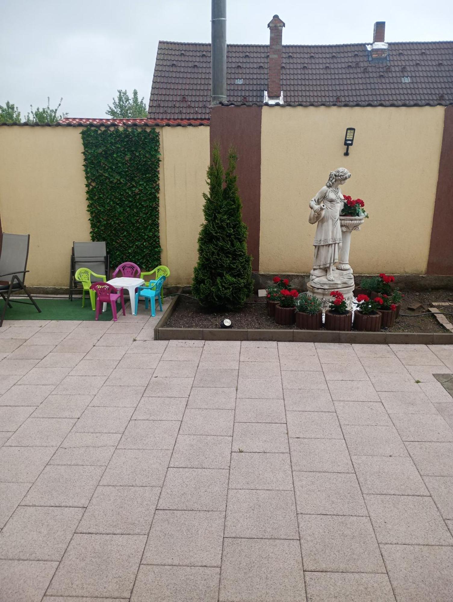 Izabella Guest House Săcele Eksteriør billede