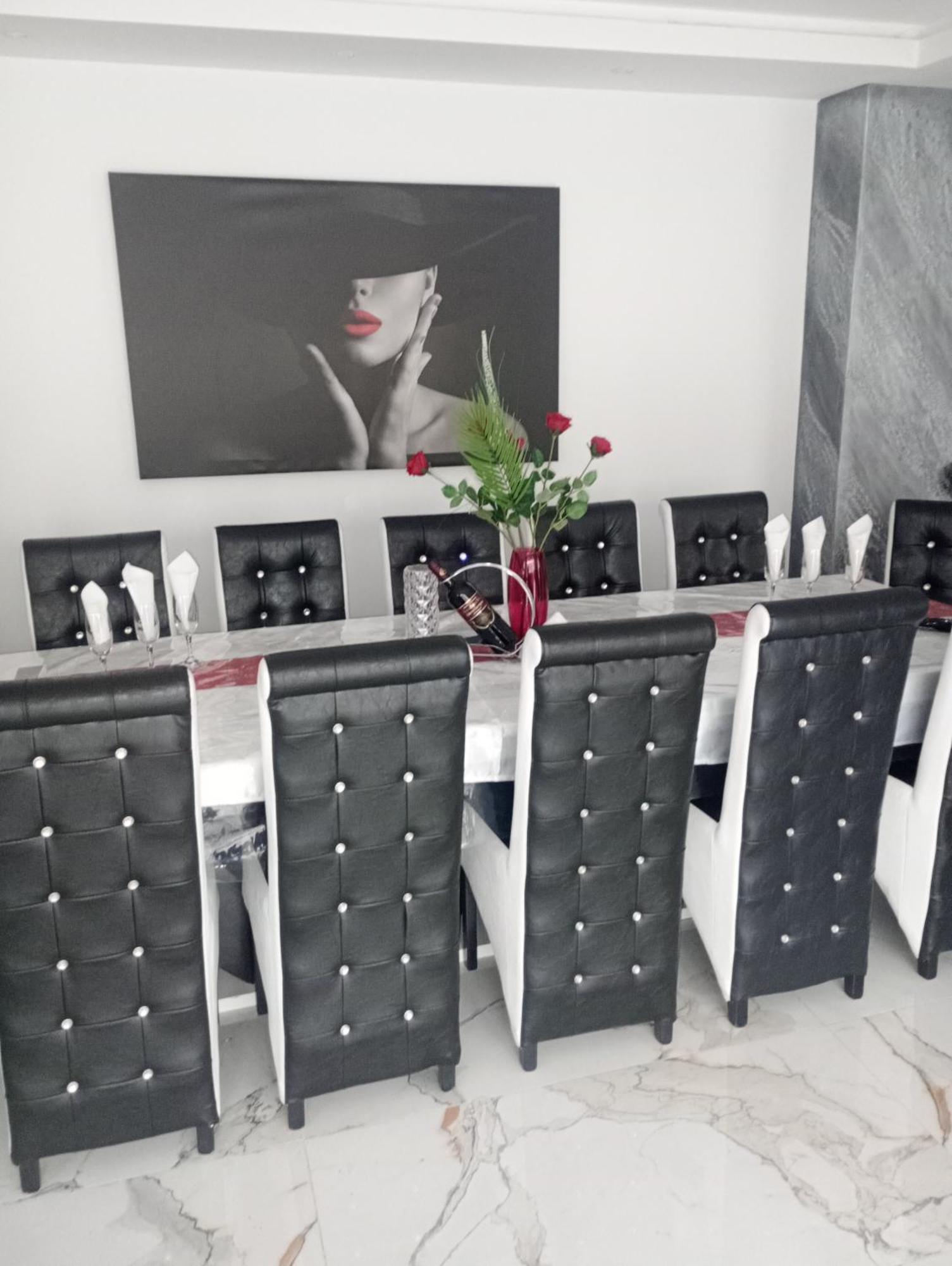 Izabella Guest House Săcele Eksteriør billede